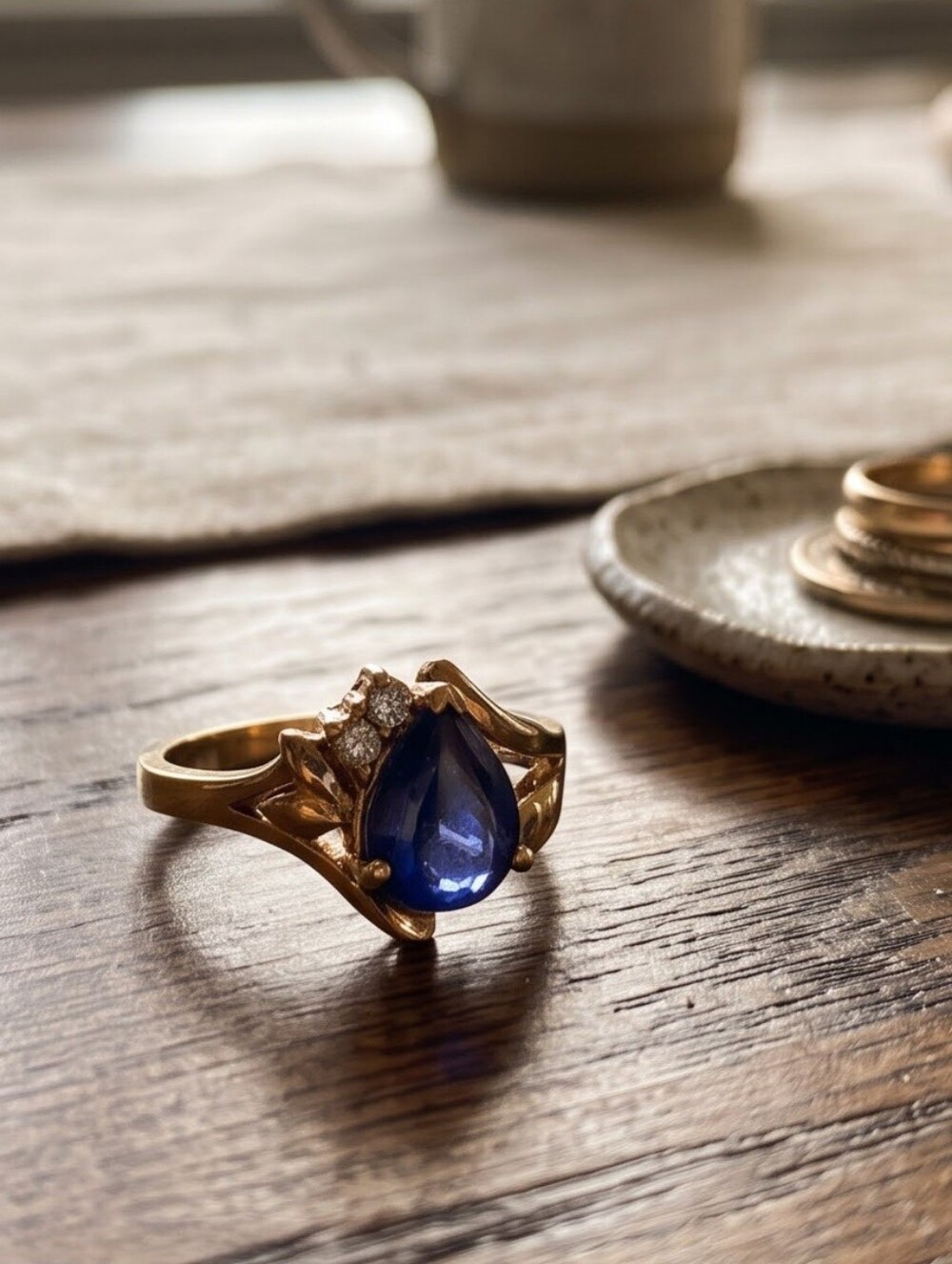 Vintage 925 Sterling Silver Gold Vermeil Blue Pear Cabochon Asymmetrical CZ Ring